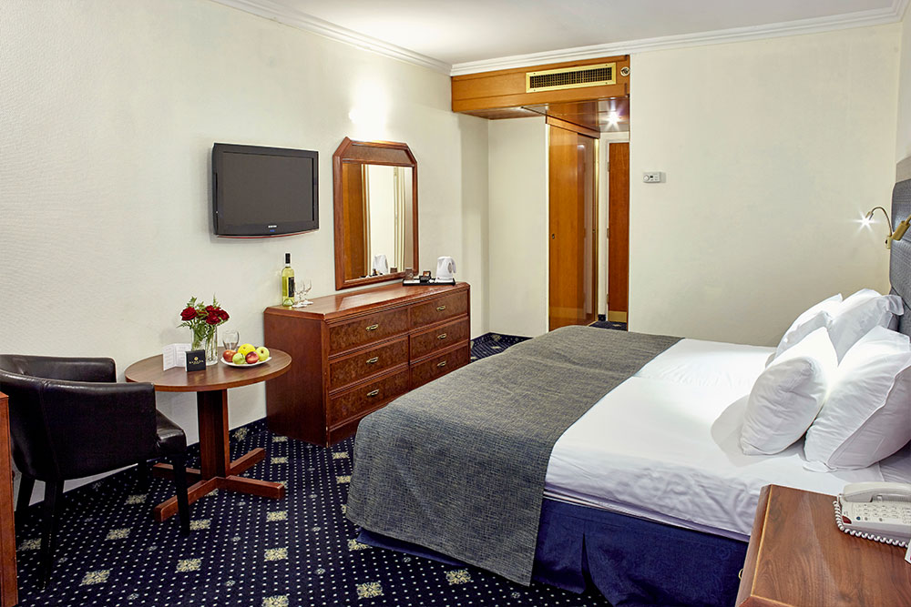 Deluxe room 1