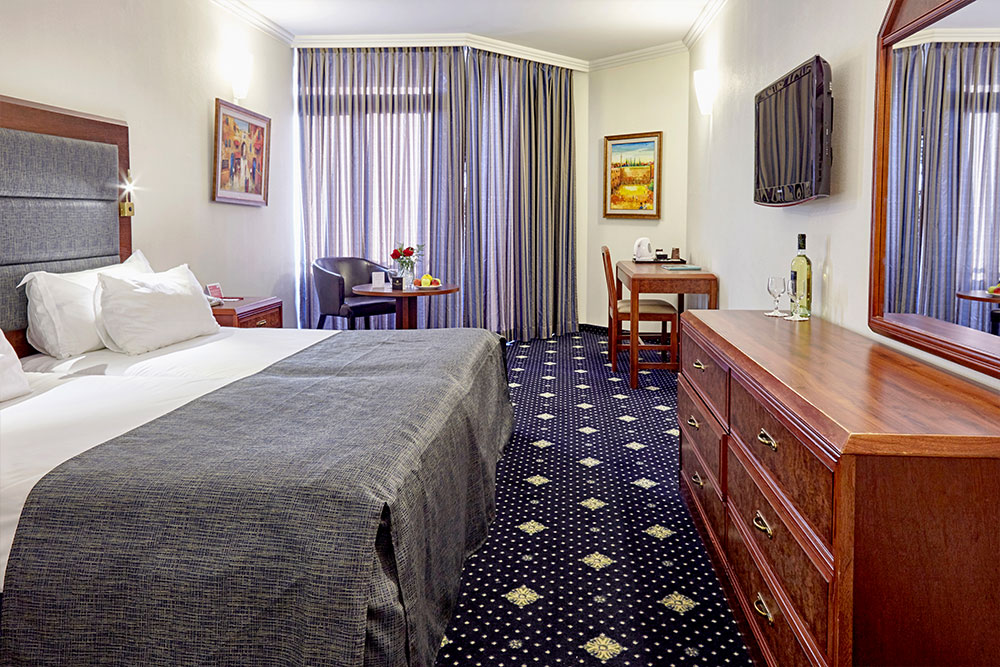 Deluxe room 2